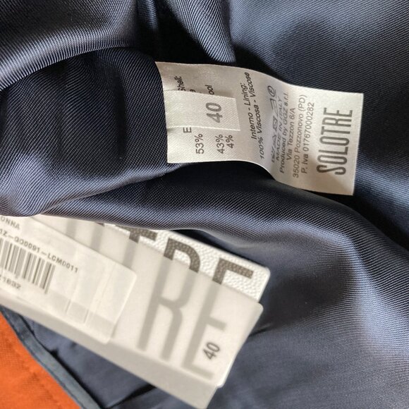 Pleated skirt - Picture 9 of 11